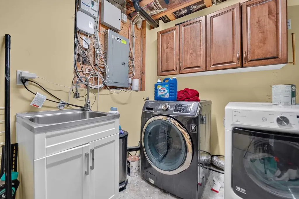 62 Coalbanks Gate W Lethbridge AB T1J 2A1