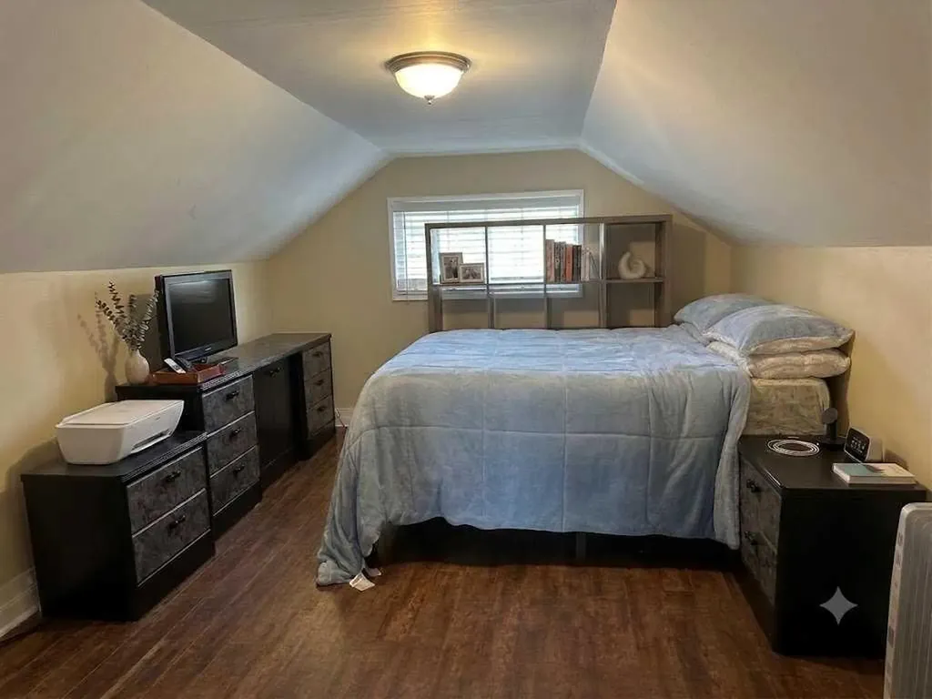 8017 22 Avenue Coleman AB T0K 0M0