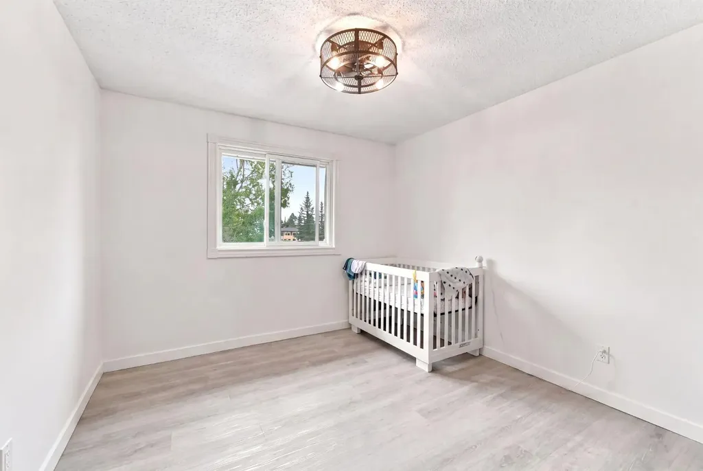 218 8 Avenue NE Sundre AB T0M1X0
