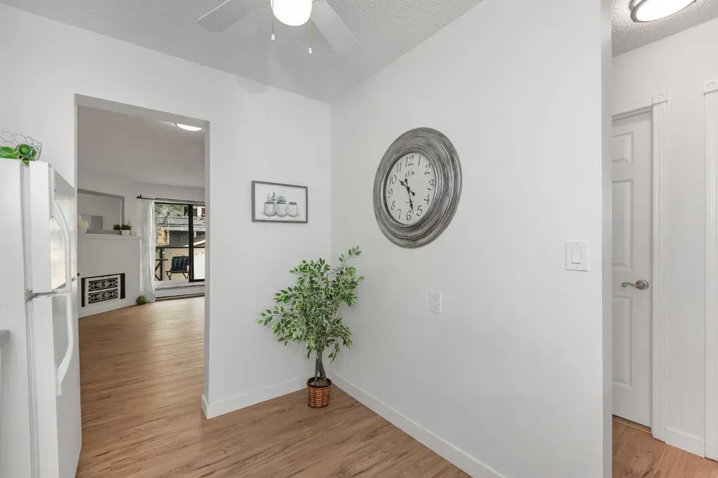 1821 17a Street SW Calgary AB T2T 4R7