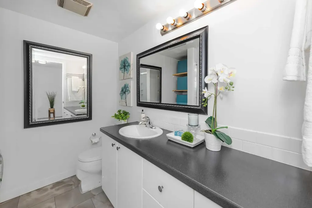 1821 17a Street SW Calgary AB T2T 4R7