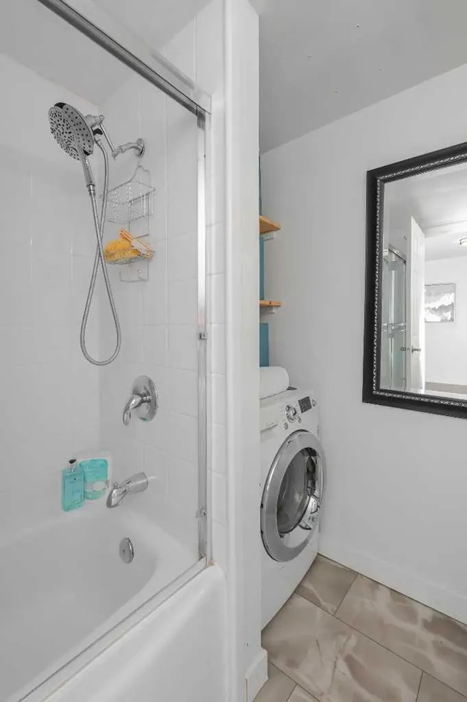 1821 17a Street SW Calgary AB T2T 4R7