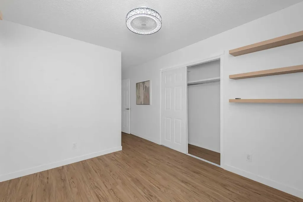 1821 17a Street SW Calgary AB T2T 4R7