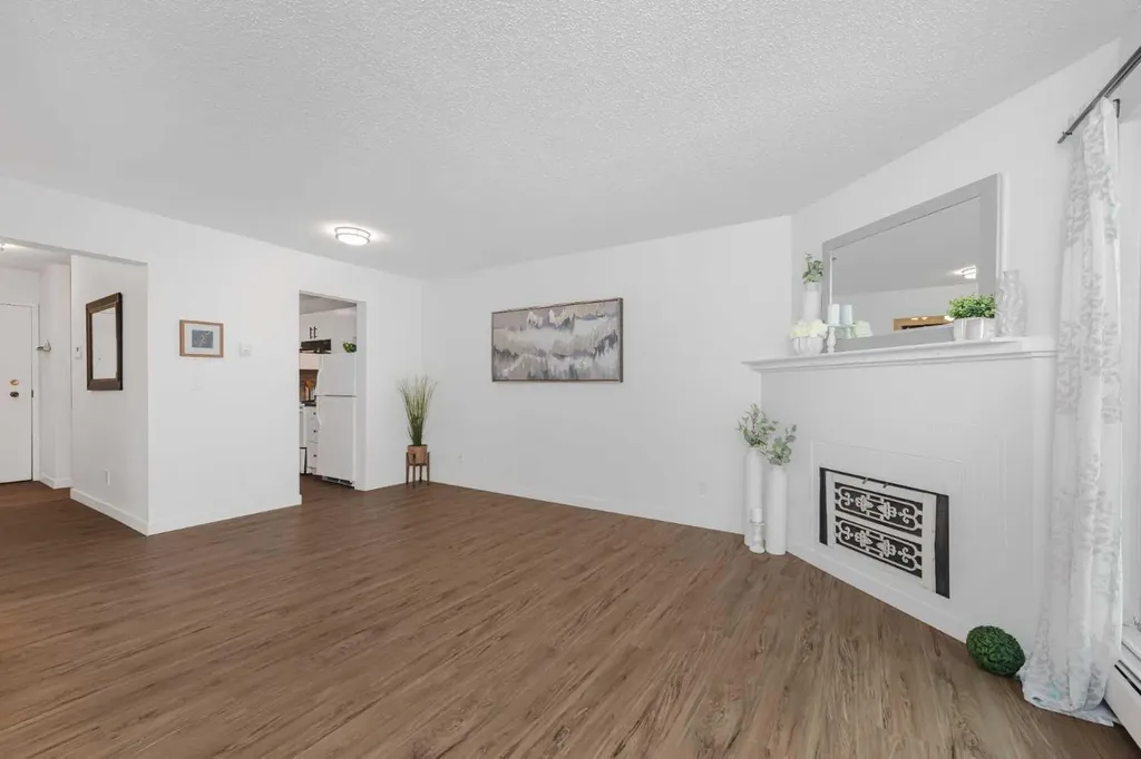1821 17a Street SW Calgary AB T2T 4R7