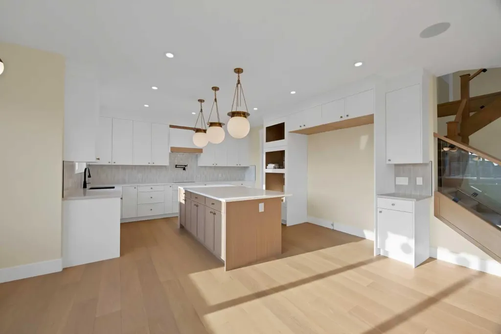 506 Waterford Rise Chestermere AB T1X 3B5