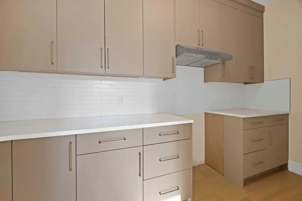 506 Waterford Rise Chestermere AB T1X 3B5