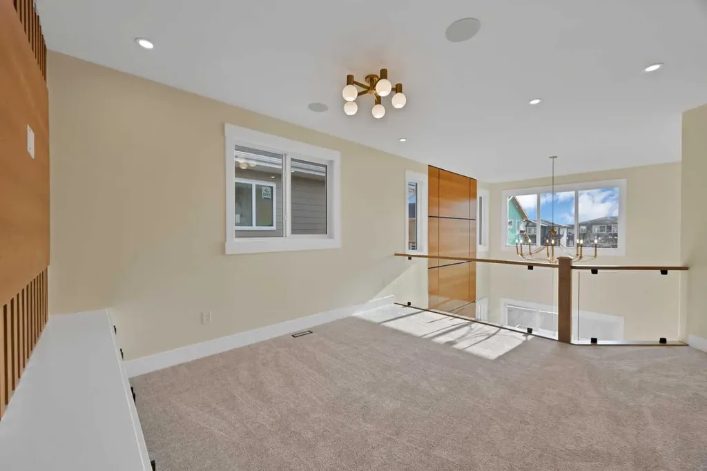 506 Waterford Rise Chestermere AB T1X 3B5