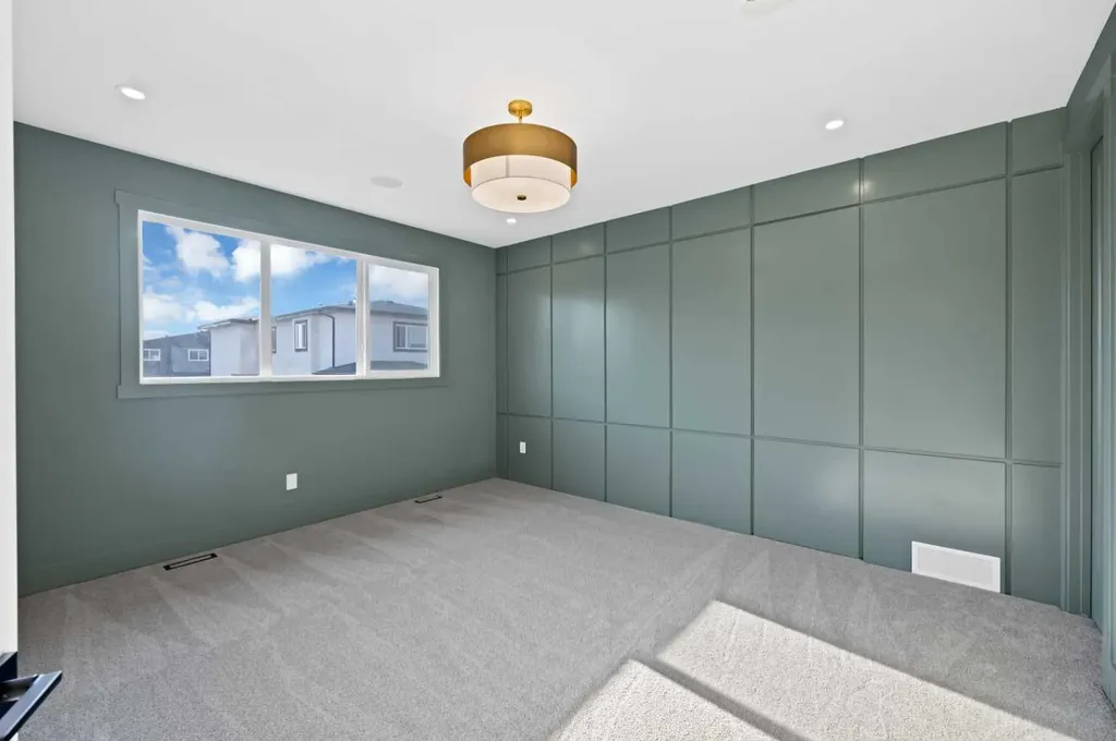 506 Waterford Rise Chestermere AB T1X 3B5