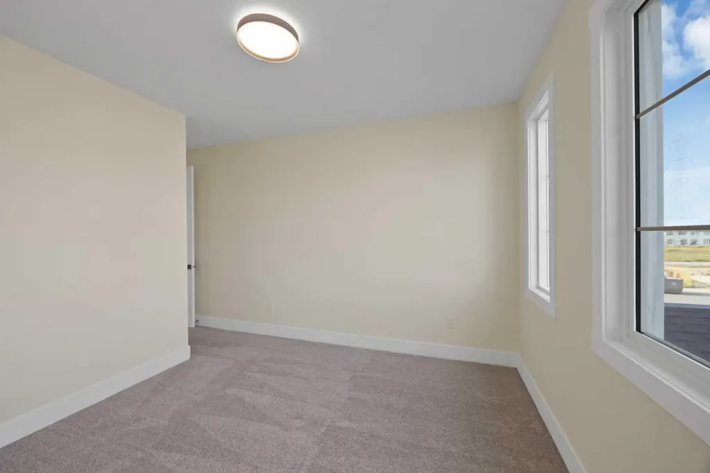 506 Waterford Rise Chestermere AB T1X 3B5