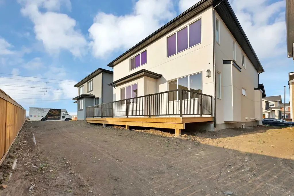 506 Waterford Rise Chestermere AB T1X 3B5