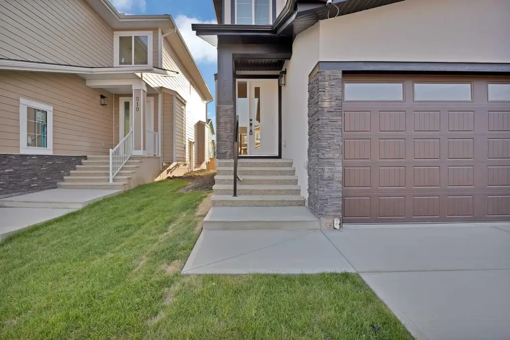 506 Waterford Rise Chestermere AB T1X 3B5