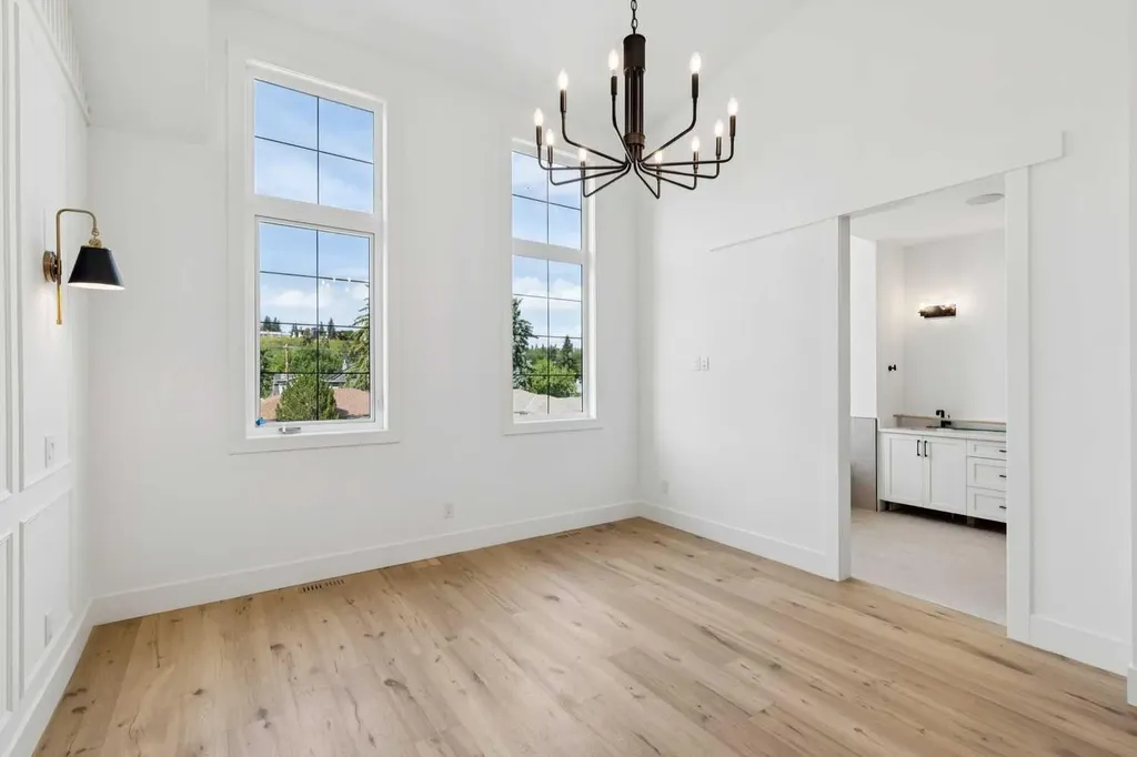 2607 5 Avenue NW Calgary AB T2N 0T7