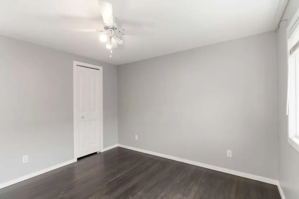 180 Greenbriar Bay Fort Mcmurray AB T9H 3Y4