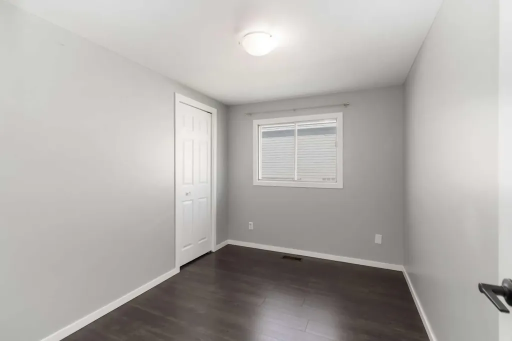 180 Greenbriar Bay Fort Mcmurray AB T9H 3Y4
