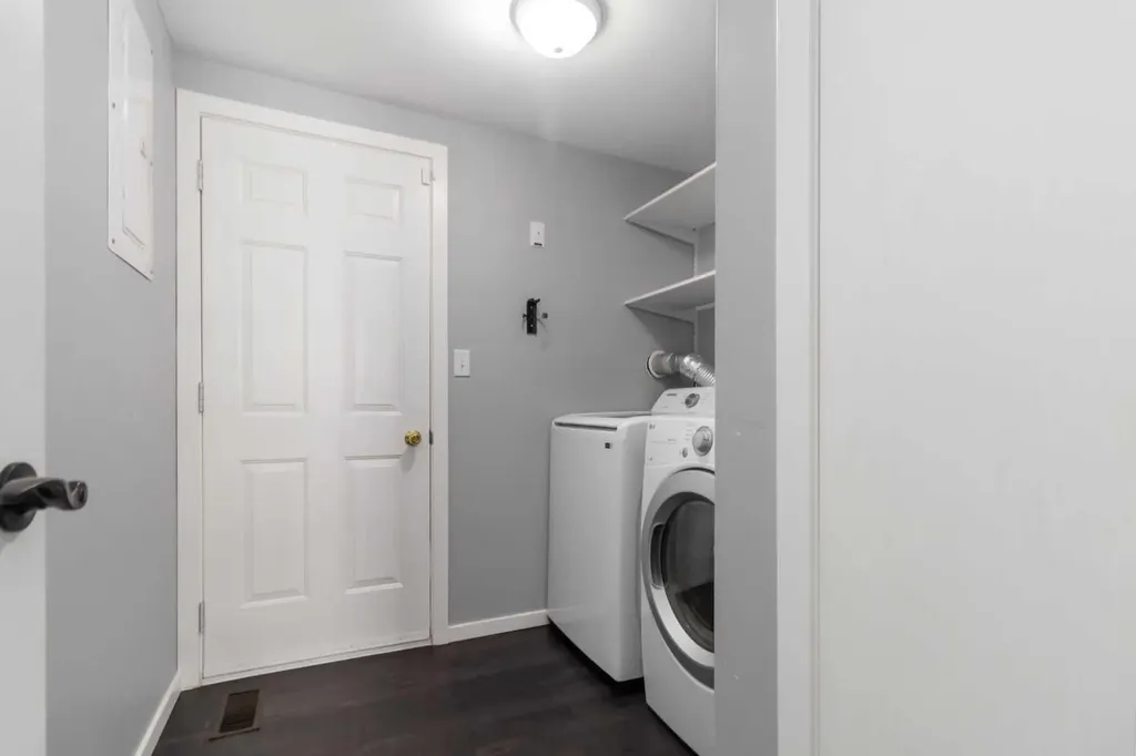 180 Greenbriar Bay Fort Mcmurray AB T9H 3Y4