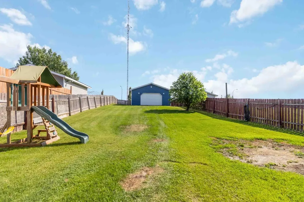 180 Greenbriar Bay Fort Mcmurray AB T9H 3Y4