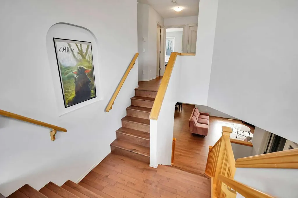 101 Royal Oak Crescent NW Calgary AB T3G 4Y7