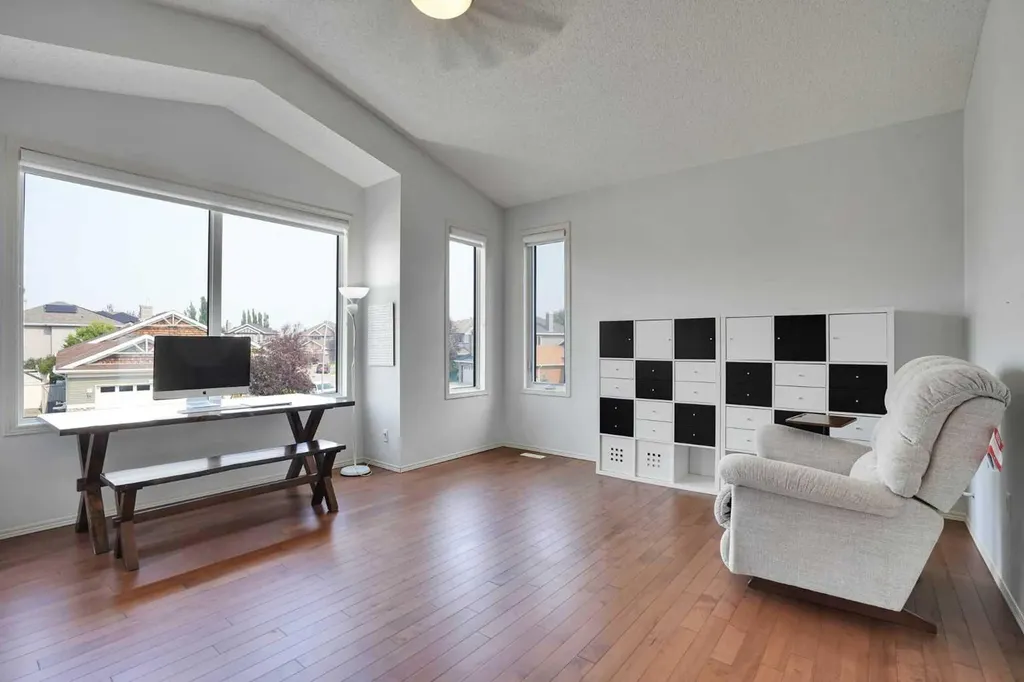 101 Royal Oak Crescent NW Calgary AB T3G 4Y7