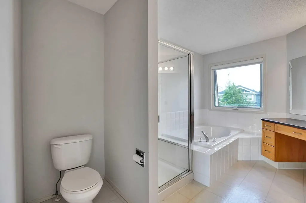 101 Royal Oak Crescent NW Calgary AB T3G 4Y7