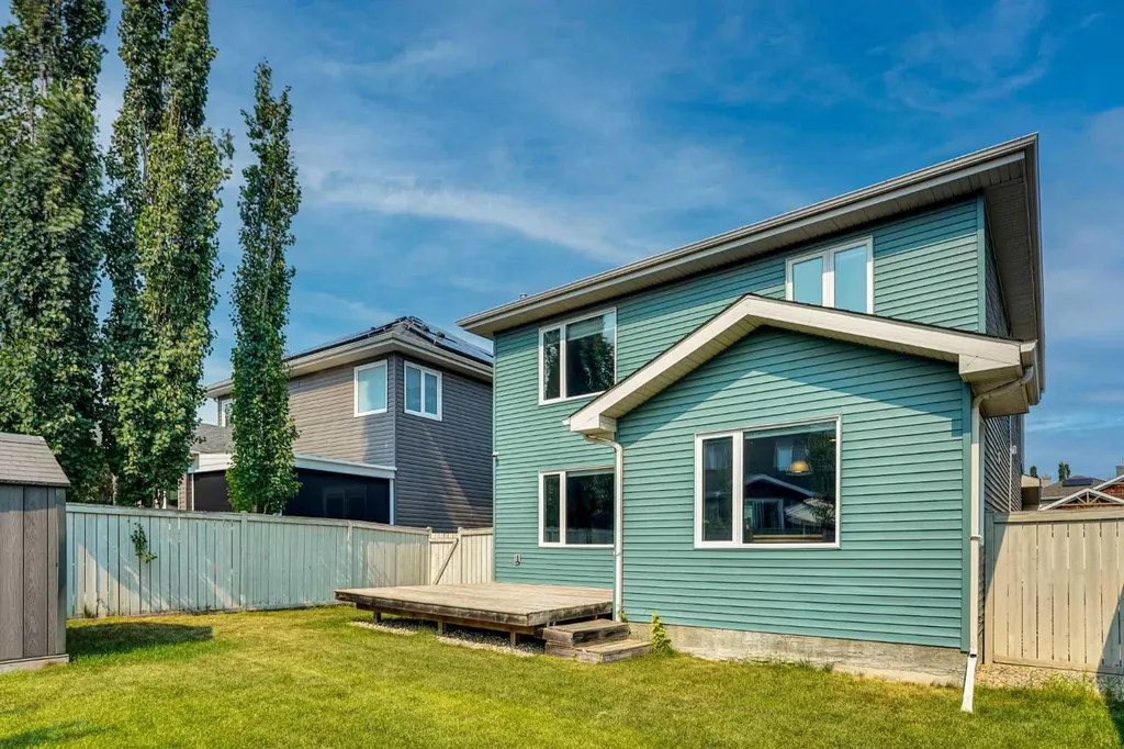 101 Royal Oak Crescent NW Calgary AB T3G 4Y7