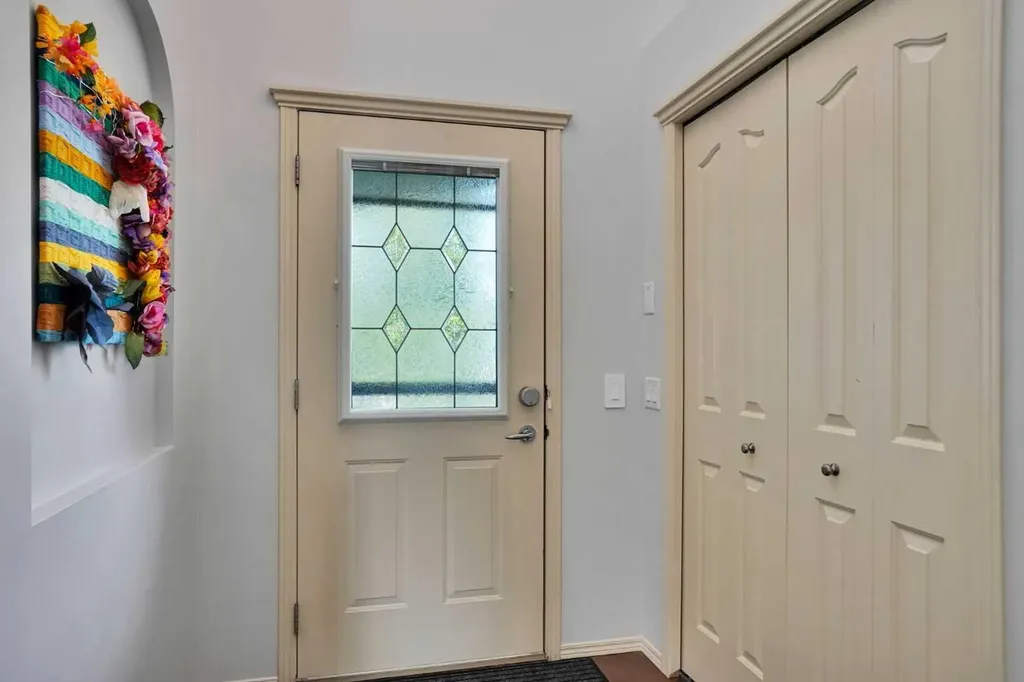 101 Royal Oak Crescent NW Calgary AB T3G 4Y7