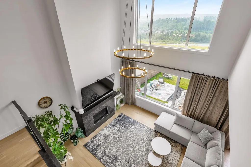 406 Rowley Way NW Calgary AB T3L 0G5