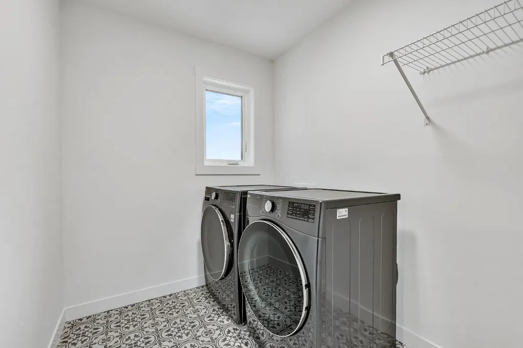 406 Rowley Way NW Calgary AB T3L 0G5