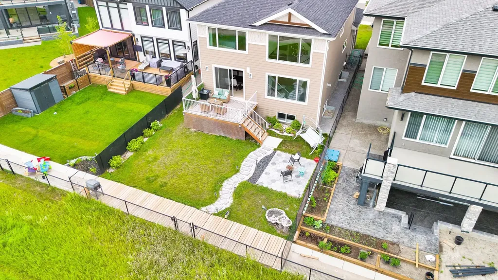 406 Rowley Way NW Calgary AB T3L 0G5