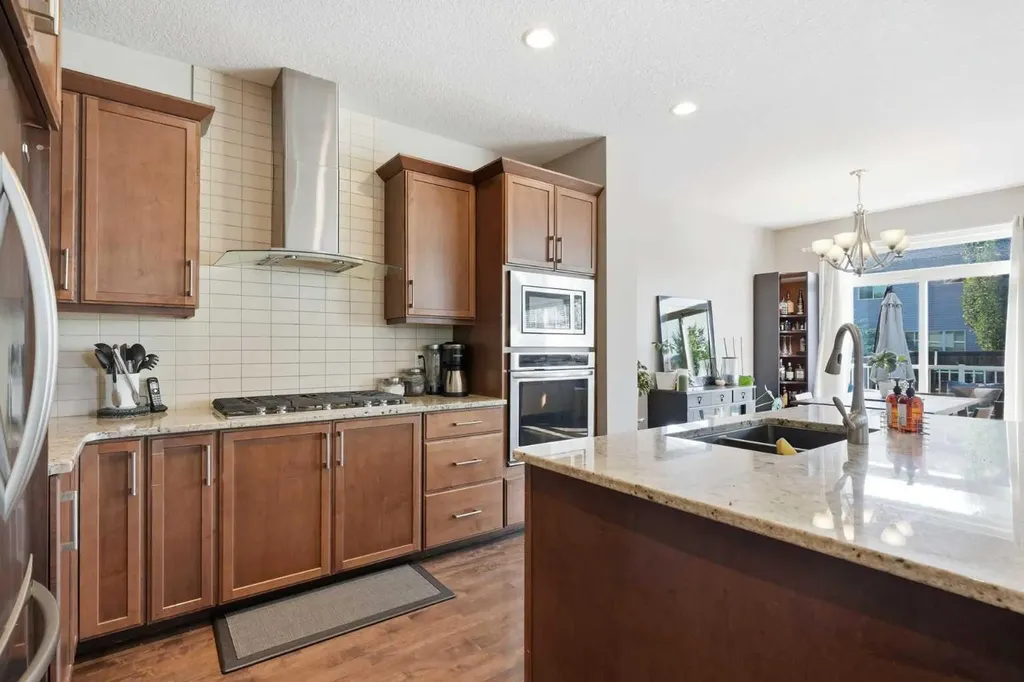 3204 Abbott Crescent SW Edmonton AB T6W 2V3