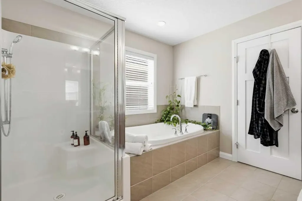 3204 Abbott Crescent SW Edmonton AB T6W 2V3