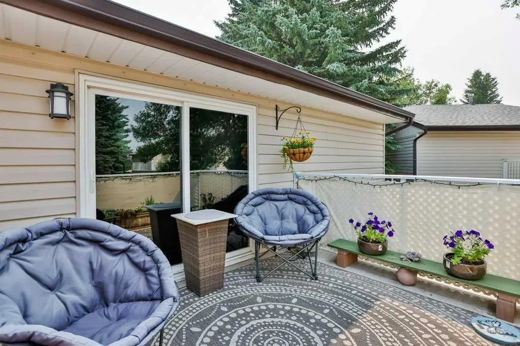 29 Brock Place W Lethbridge AB T1K 4C1