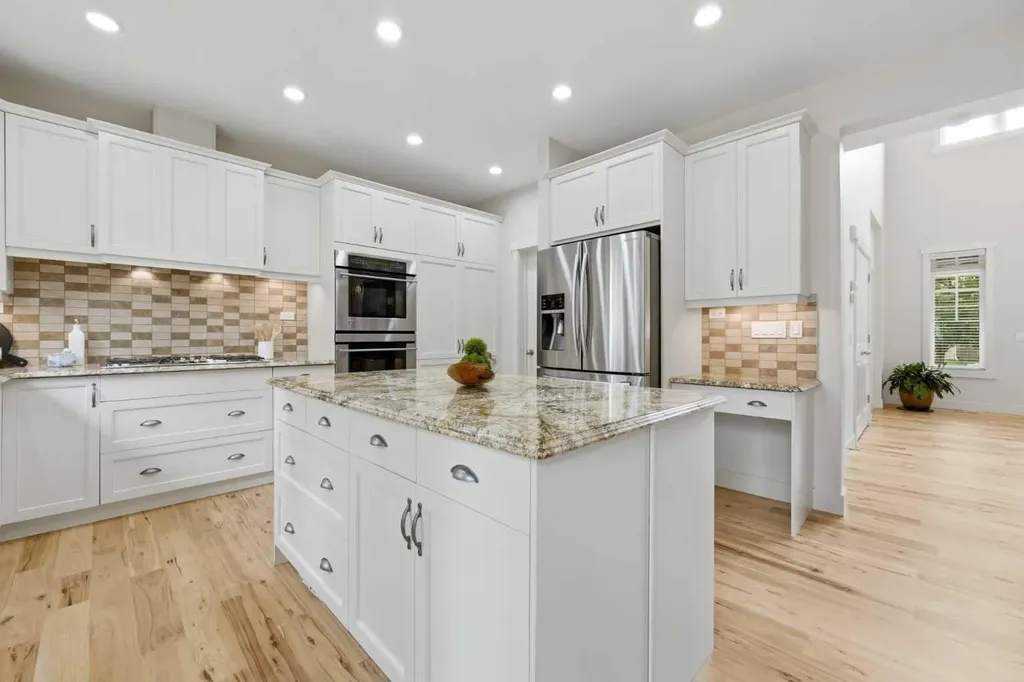 8216 9 Avenue SW Calgary AB T3H 0C2