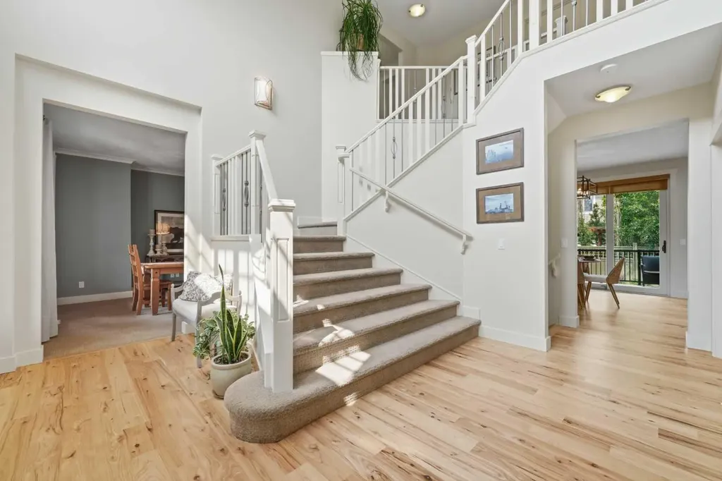 8216 9 Avenue SW Calgary AB T3H 0C2