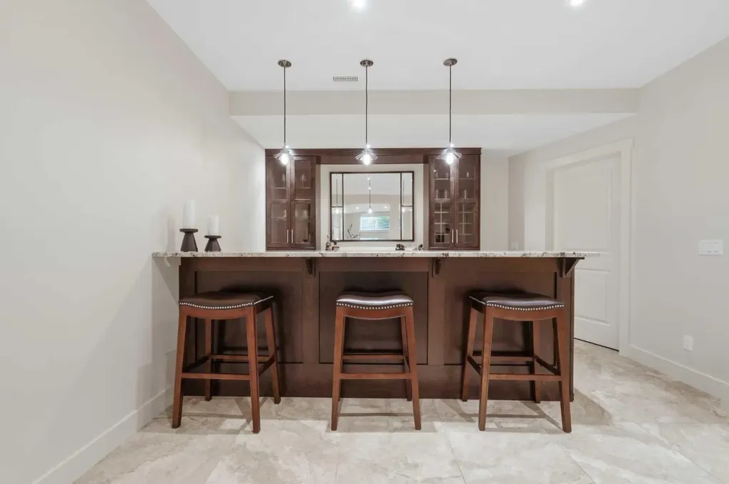 8216 9 Avenue SW Calgary AB T3H 0C2