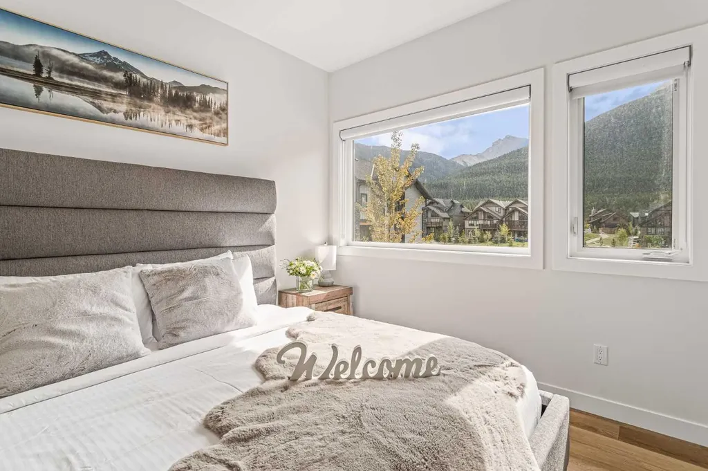 209 Stewart Creek Rise Canmore AB T1W0N9