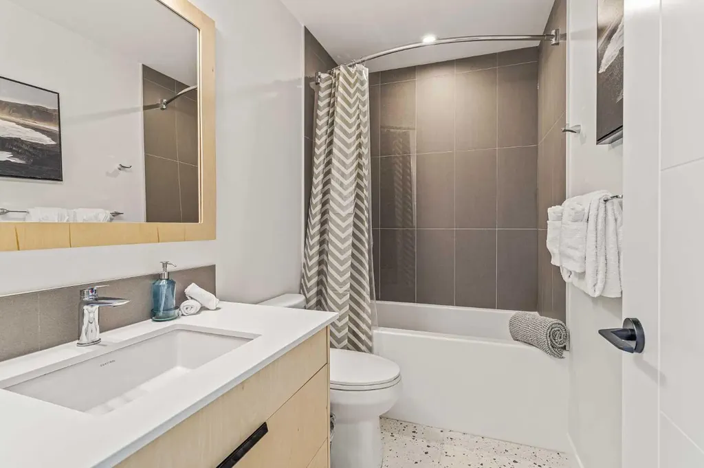 209 Stewart Creek Rise Canmore AB T1W0N9