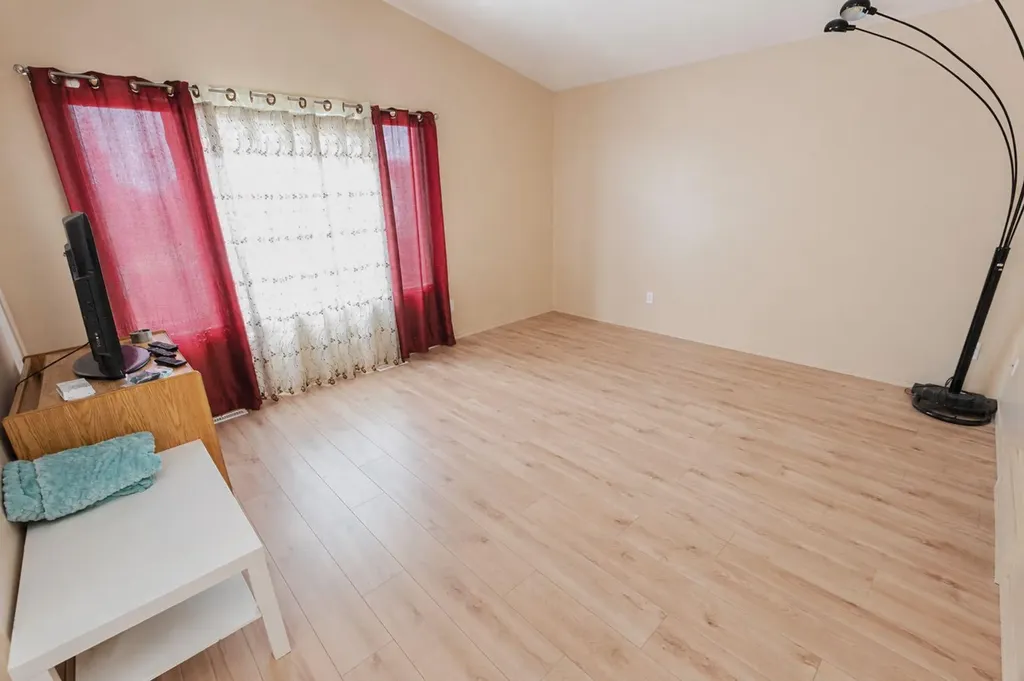12830 94 Street Grande Prairie AB T8X 1R2