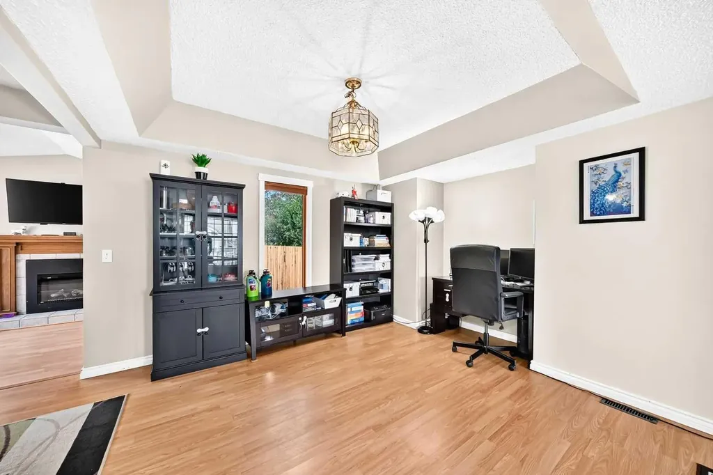 216 Millbank Road SW Calgary AB T2Y 2Z2