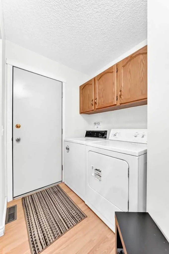 216 Millbank Road SW Calgary AB T2Y 2Z2