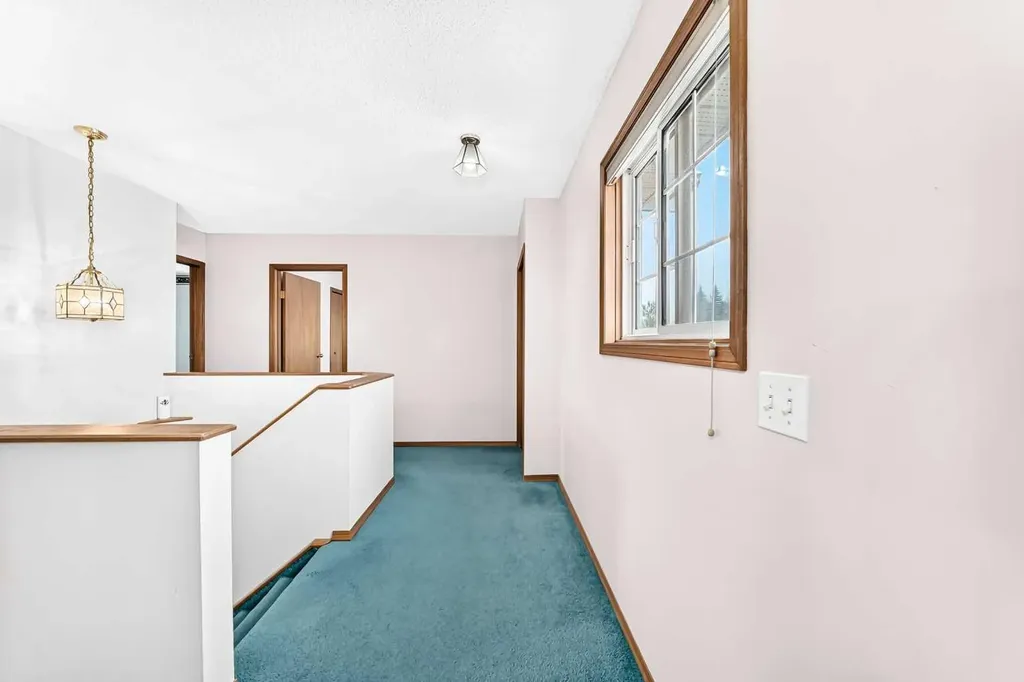 216 Millbank Road SW Calgary AB T2Y 2Z2
