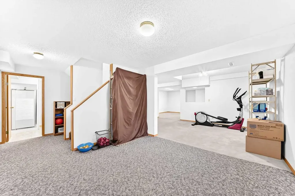 216 Millbank Road SW Calgary AB T2Y 2Z2