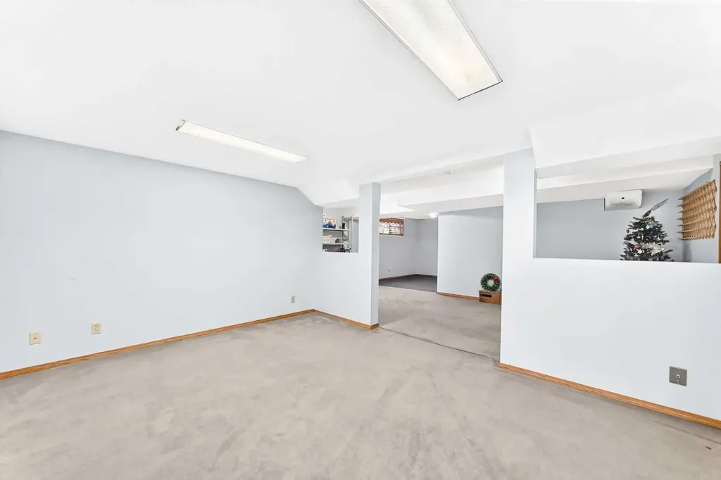 216 Millbank Road SW Calgary AB T2Y 2Z2