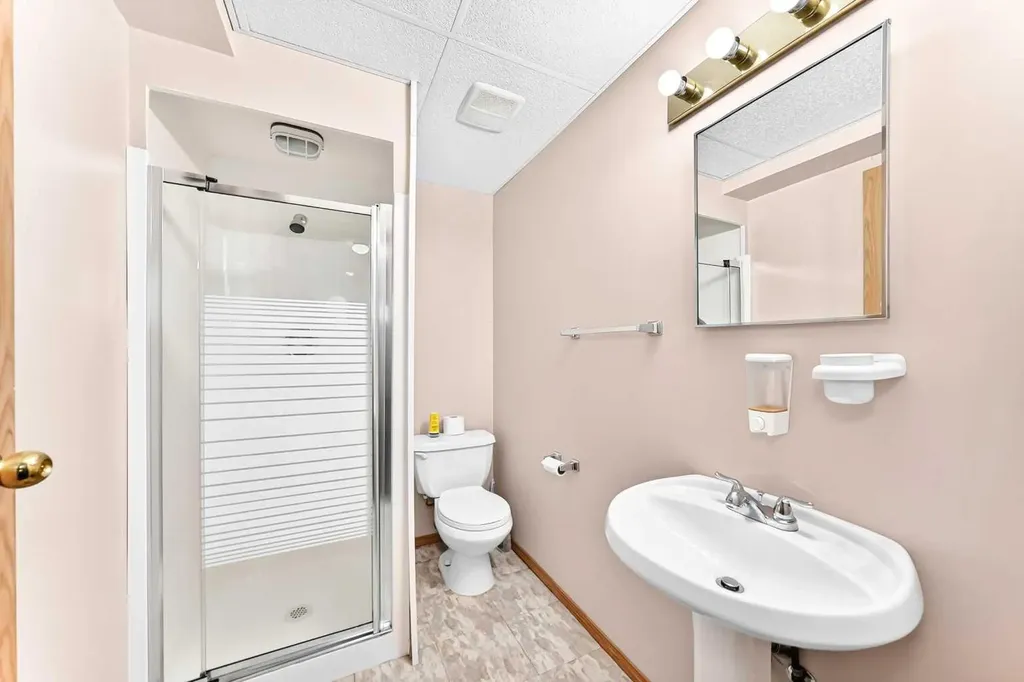 216 Millbank Road SW Calgary AB T2Y 2Z2