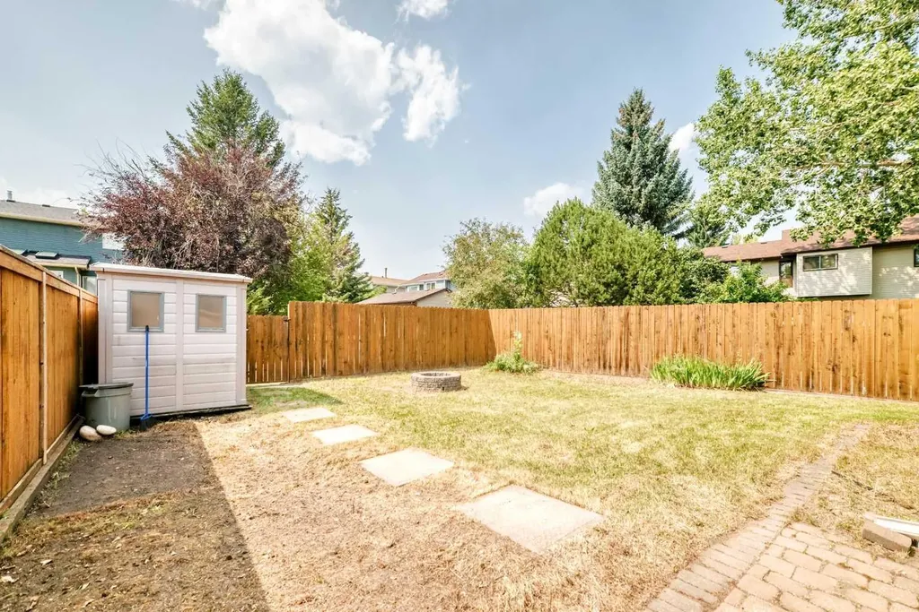216 Millbank Road SW Calgary AB T2Y 2Z2
