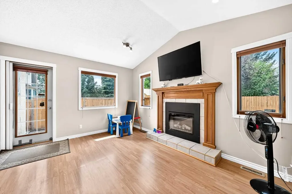 216 Millbank Road SW Calgary AB T2Y 2Z2