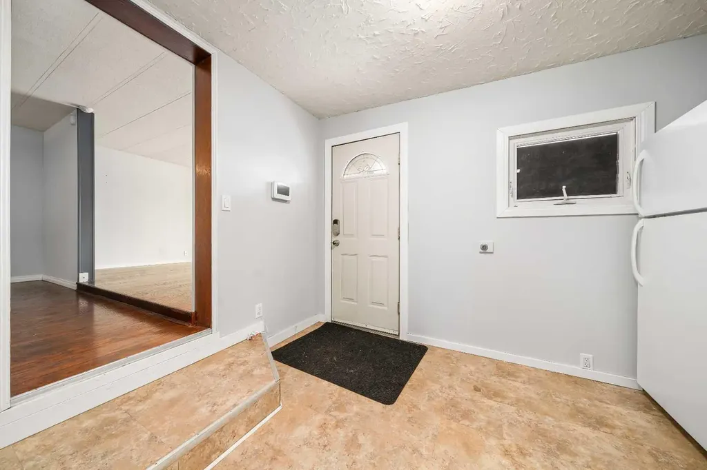 17 De Havilland Boulevard SW Medicine Hat AB T1A 7Y6