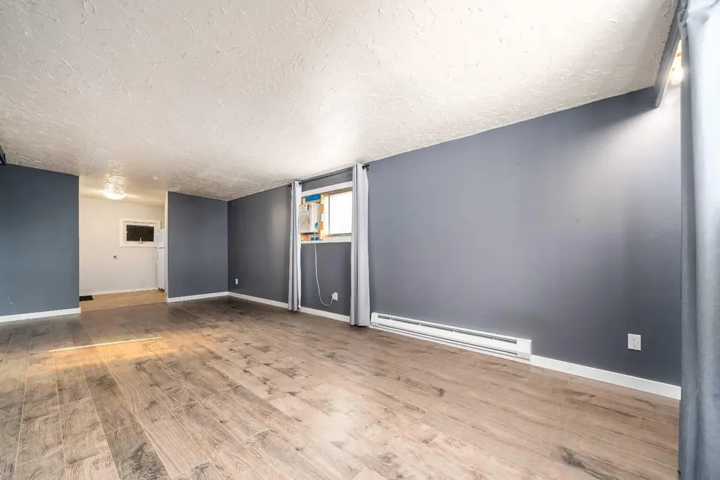 17 De Havilland Boulevard SW Medicine Hat AB T1A 7Y6