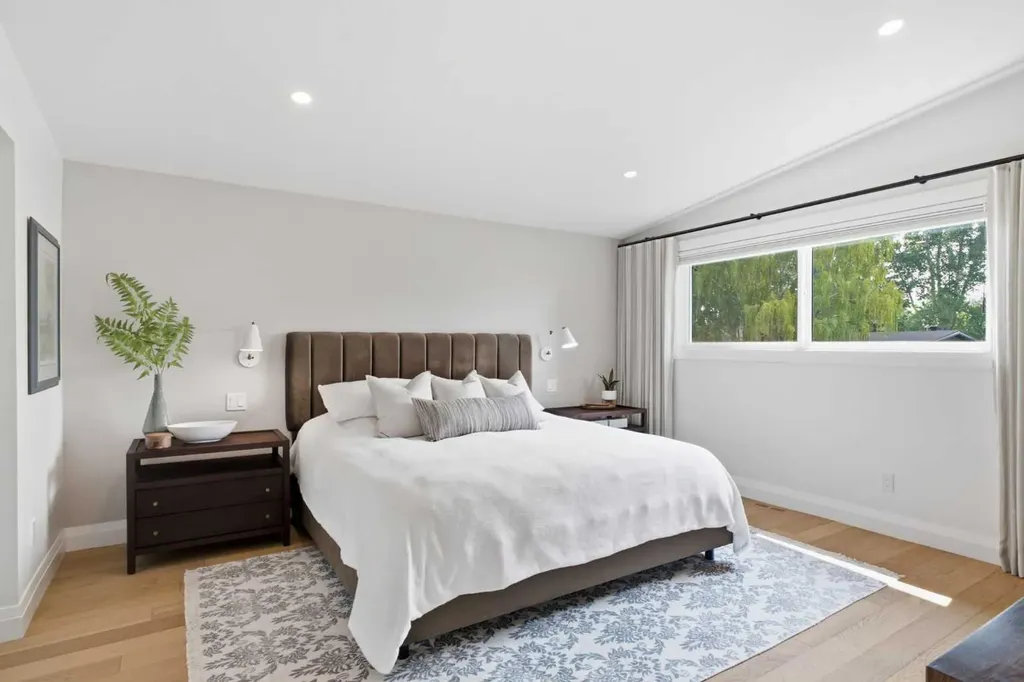 97 Chinook Drive SW Calgary AB T2V 2P8