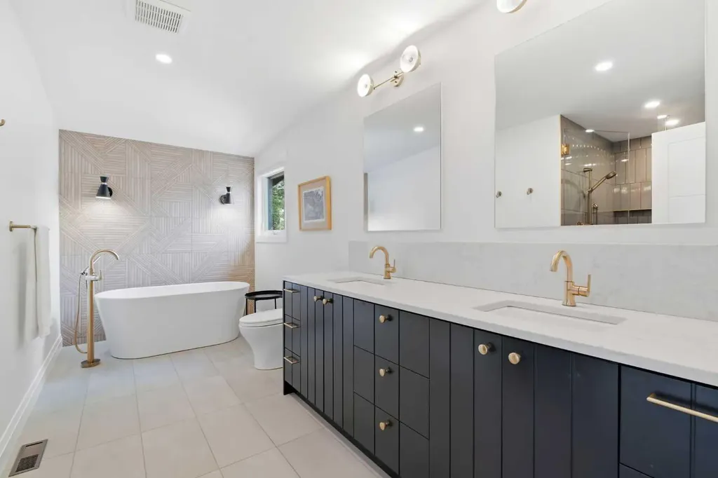 97 Chinook Drive SW Calgary AB T2V 2P8