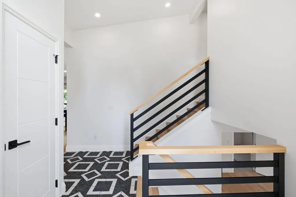 97 Chinook Drive SW Calgary AB T2V 2P8